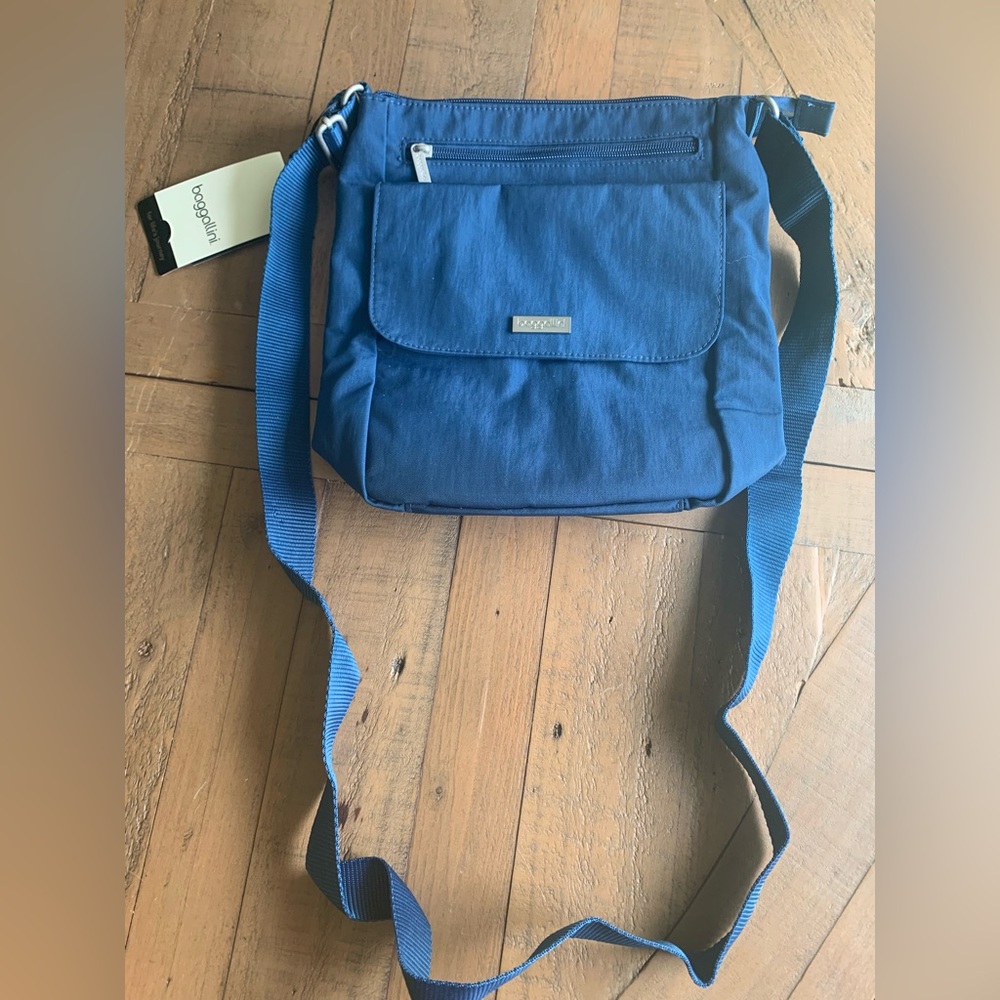 Baggallini handbag